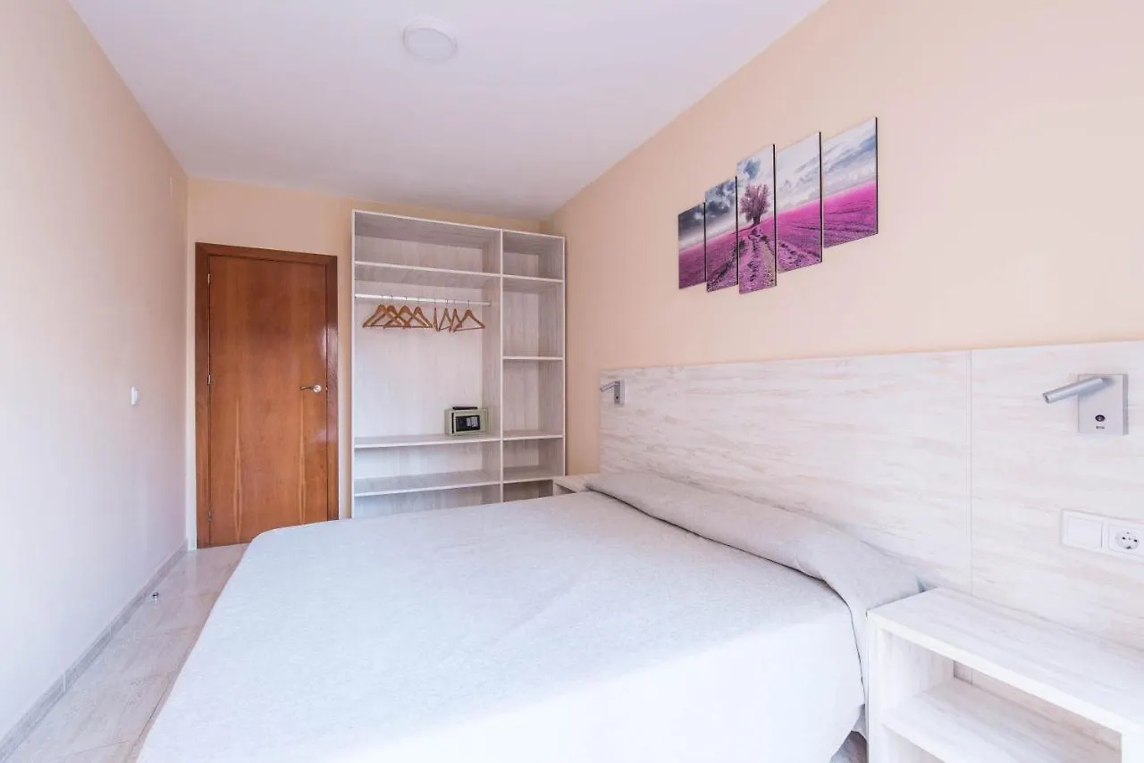 Apartaments Costamar Calafell 0*,