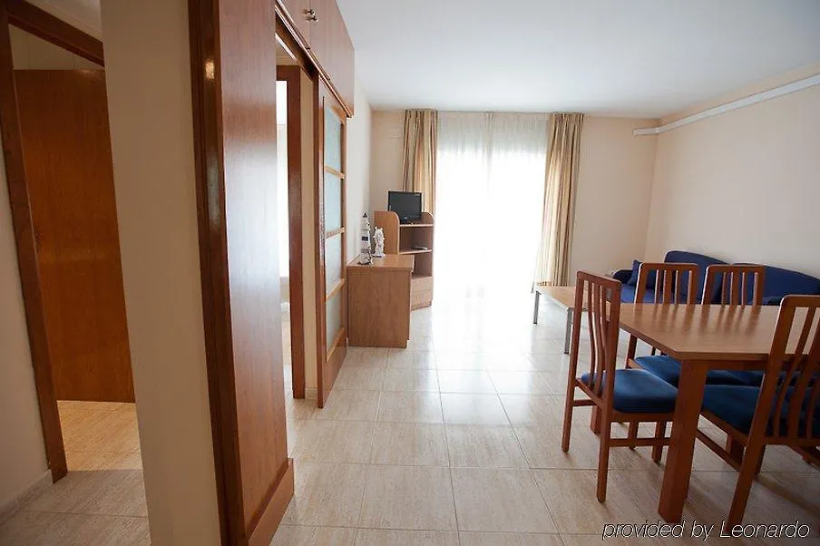 Apartaments Costamar Calafell Apartment